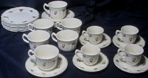 TAZAS PLATOS SAN CLAUDIO